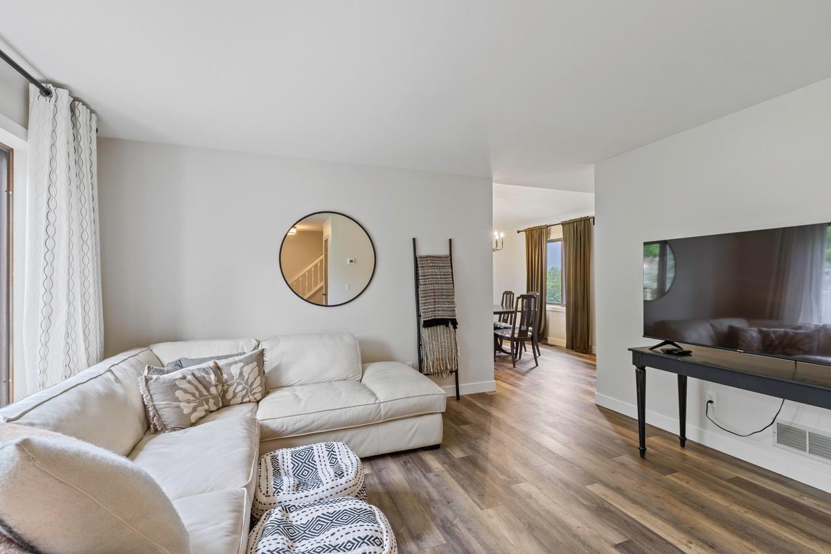 4180 Reading Road, Eagan, Minnesota image 15