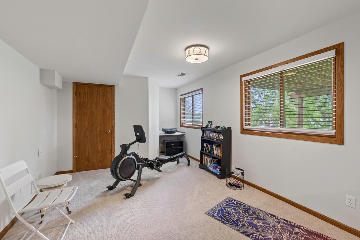 4180 Reading Road, Eagan, Minnesota image 32