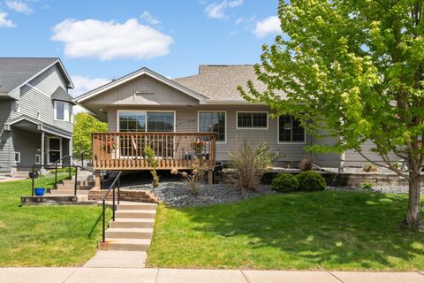 Townhouse For Sale - 5509 Humboldt Circle<br/> Minneapolis, MN 55419