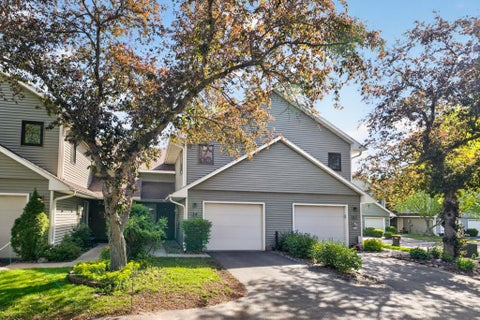 Townhouse For Sale - 24 Elton Ridge Court<br/> Rochester, MN 55901