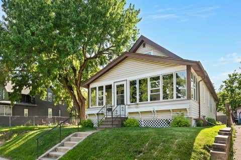 Homes For Sale - 1075 Farrington Street<br/> Ramsey County, Saint Paul, MN 55117