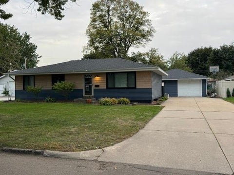 Homes For Sale - 1636 14th Avenue<br/> Saint Paul Park, MN 55071