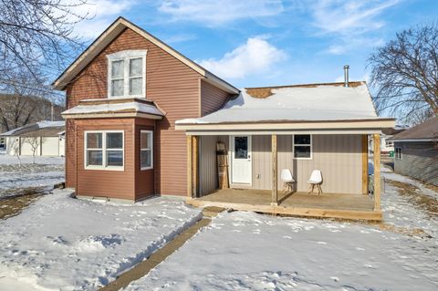 Homes For Sale - 516 Campbell Avenue<br/> Wabasha County, Wabasha, MN 55981