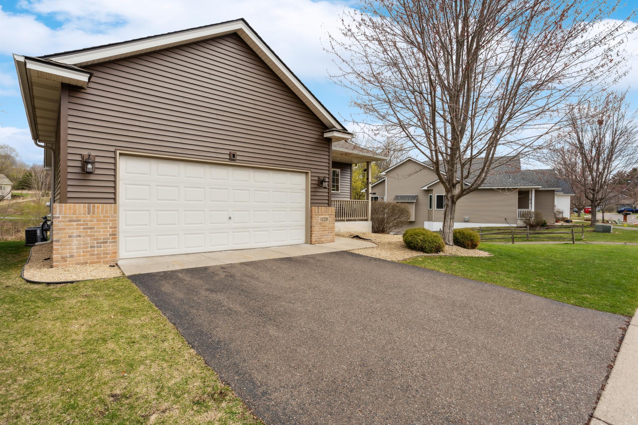 1128 Beaver Creek Parkway, Saint Paul, Minnesota image 2