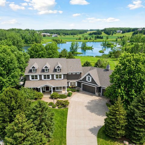 Homes For Sale - 11535 Hillcrest Court<br/> Washington County, Saint Paul, MN 55110