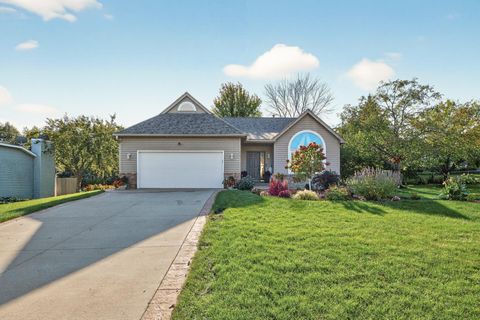 Homes For Sale - 2084 Parkview Lane<br/> Washington County, Woodbury, MN 55125