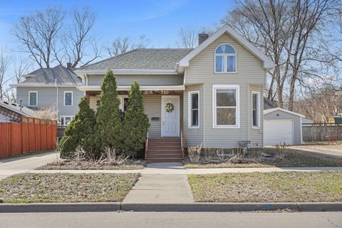 Homes For Sale - 710 1st Avenue<br/> Faribault, MN 55021