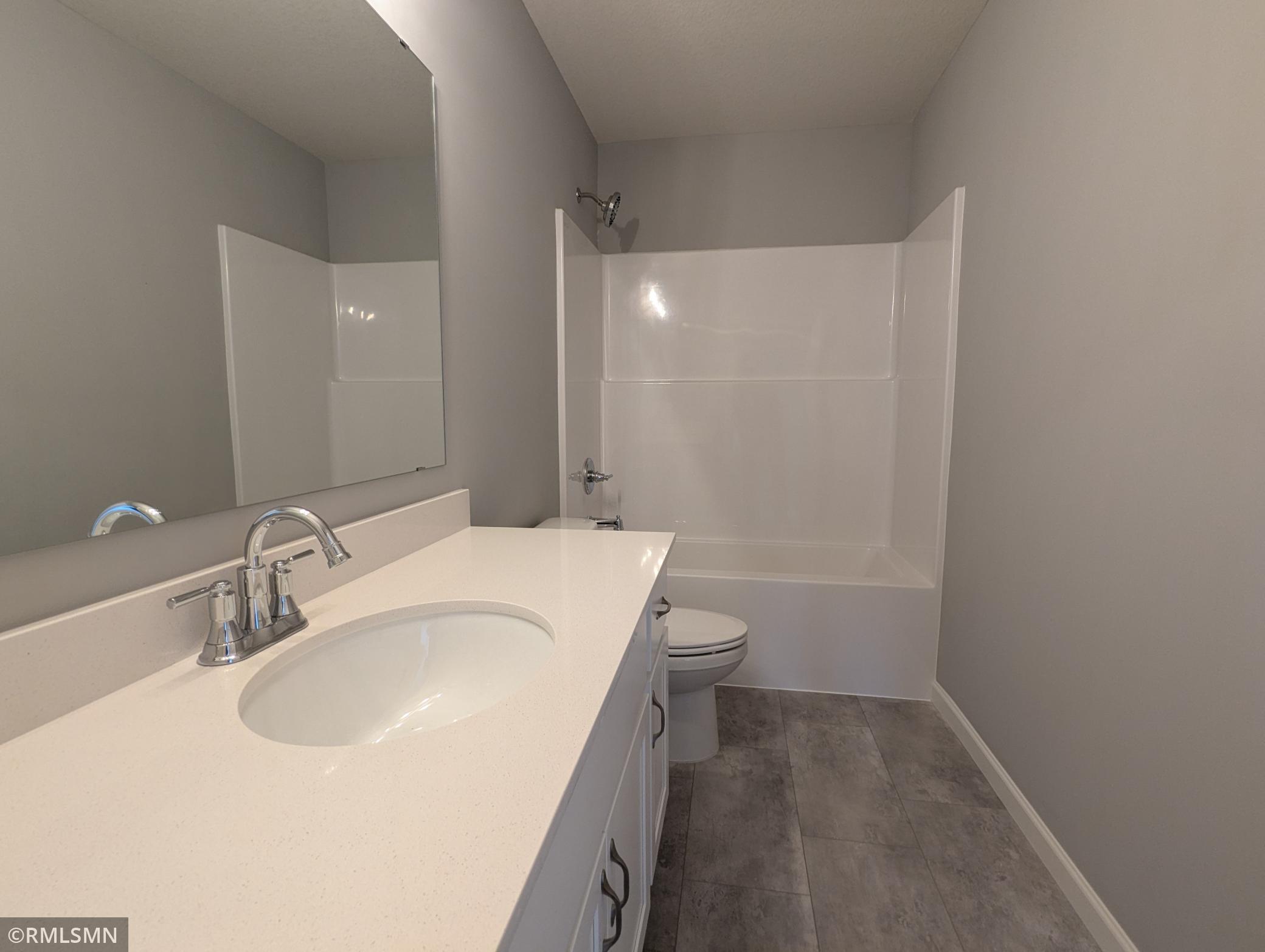 6753 104th Street, Cottage Grove, Minnesota image 16