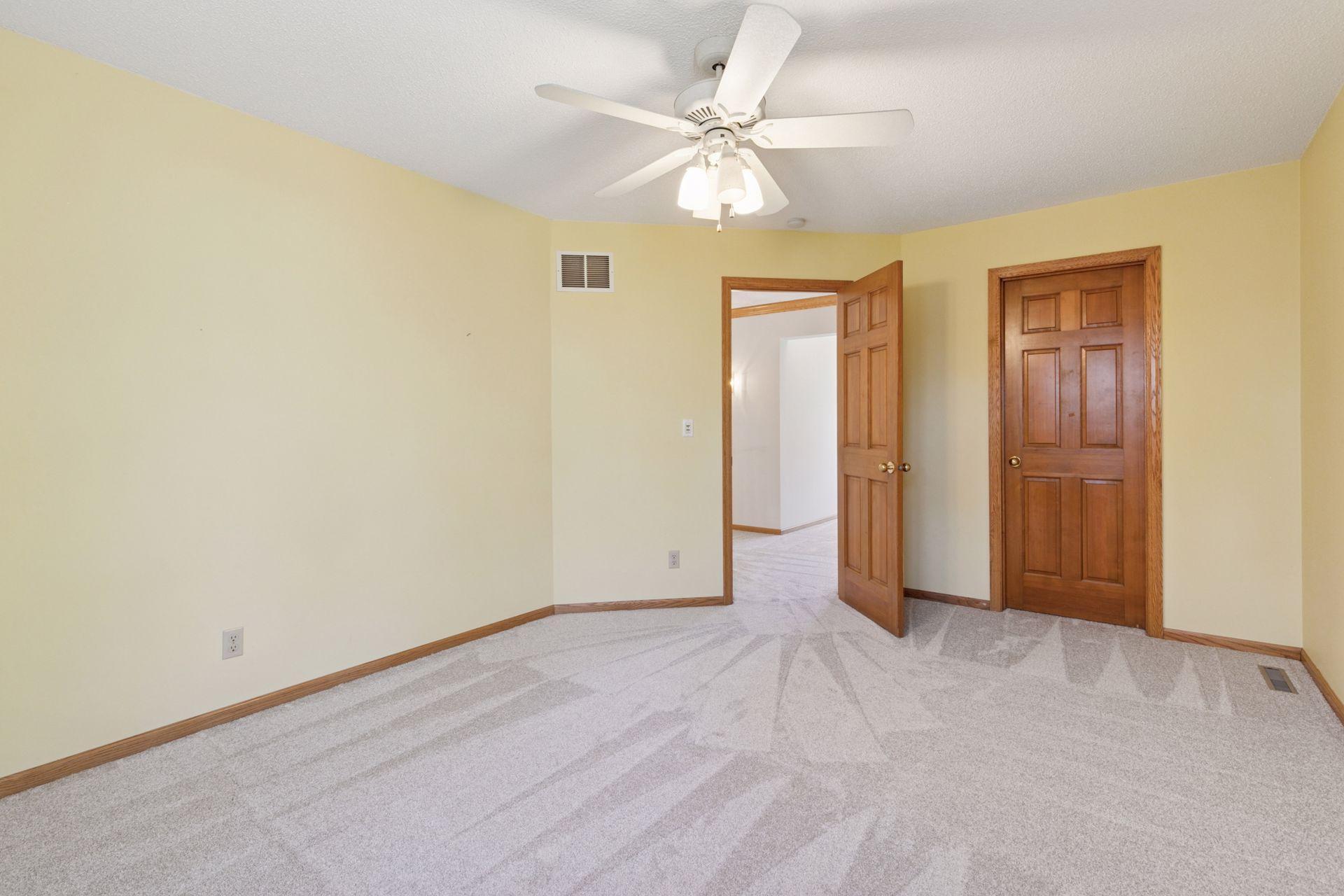 13217 Longview Drive, Burnsville, Minnesota image 42
