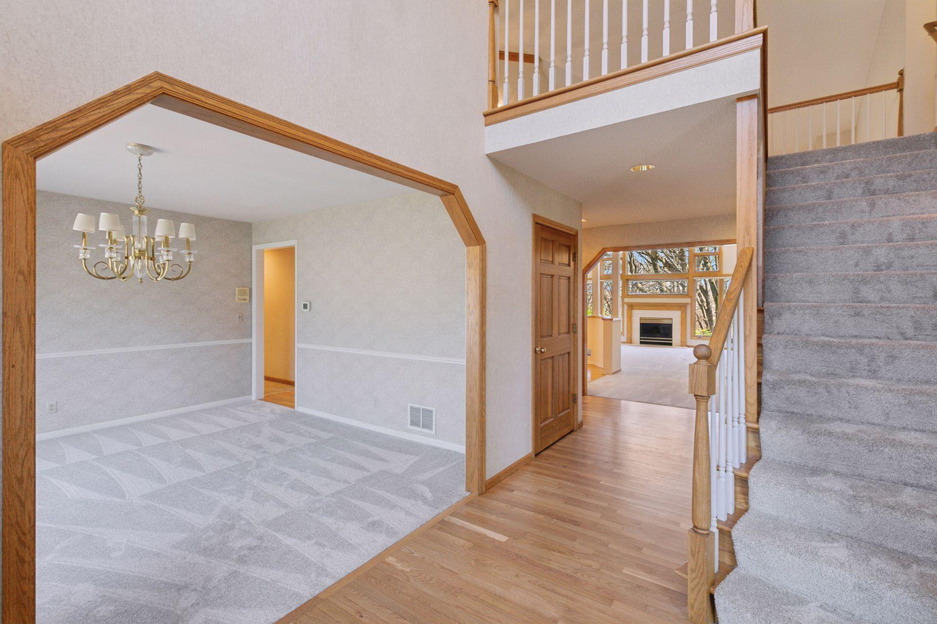 13217 Longview Drive, Burnsville, Minnesota image 9