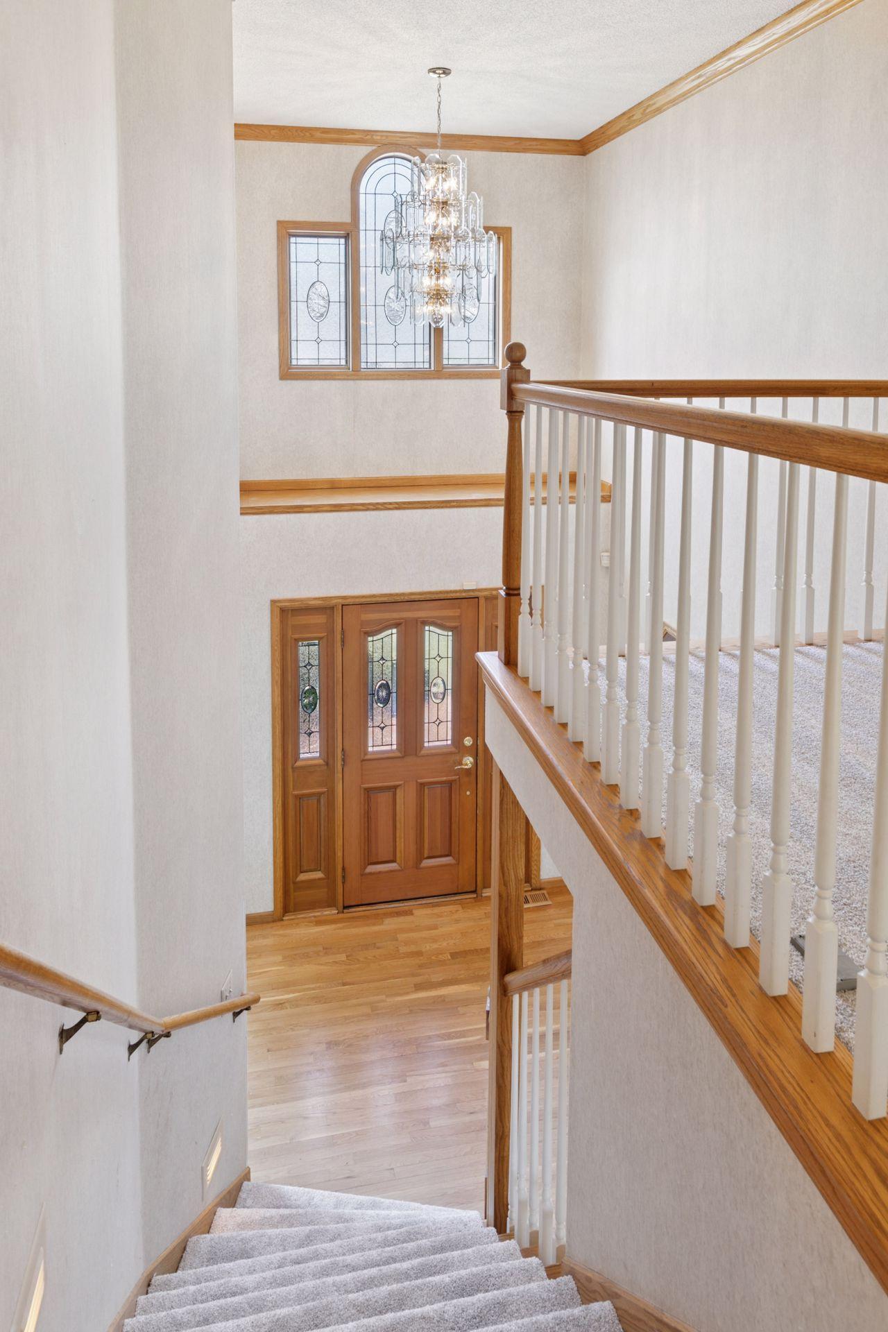 13217 Longview Drive, Burnsville, Minnesota image 36