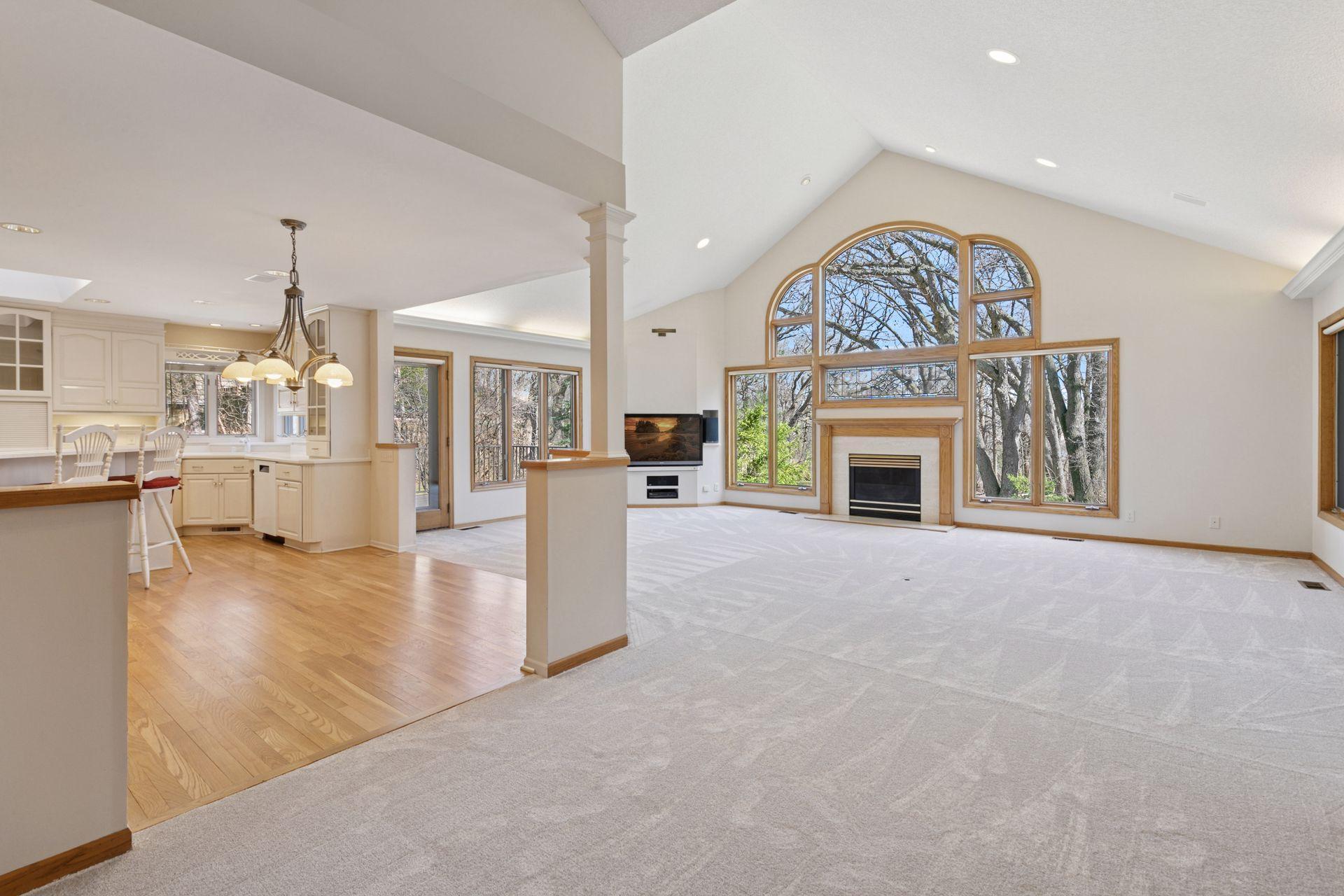 13217 Longview Drive, Burnsville, Minnesota image 15