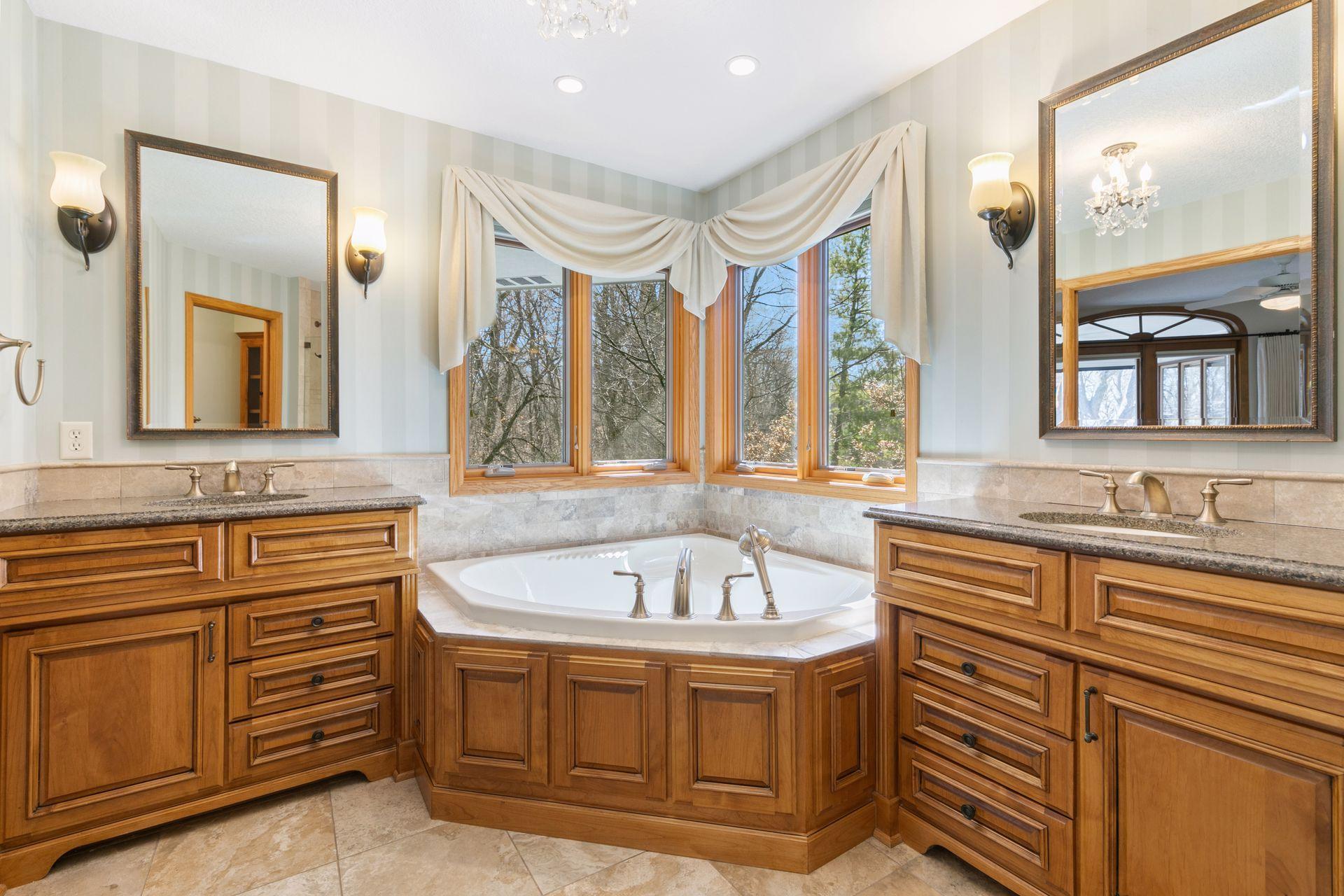 13217 Longview Drive, Burnsville, Minnesota image 32