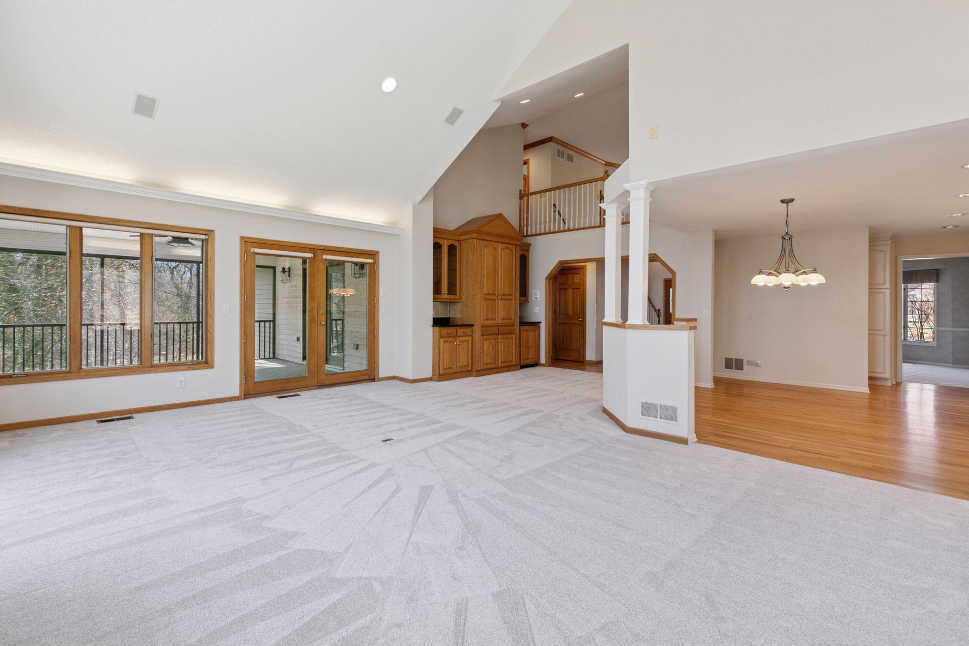 13217 Longview Drive, Burnsville, Minnesota image 20