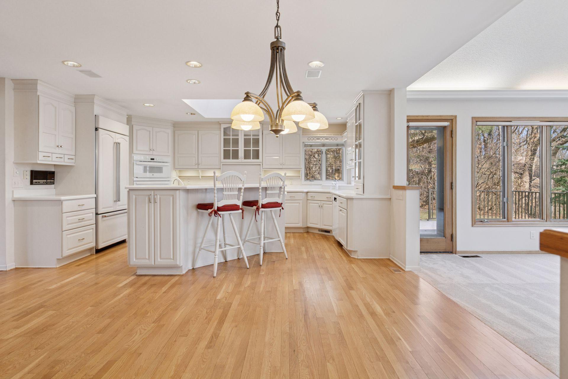13217 Longview Drive, Burnsville, Minnesota image 25