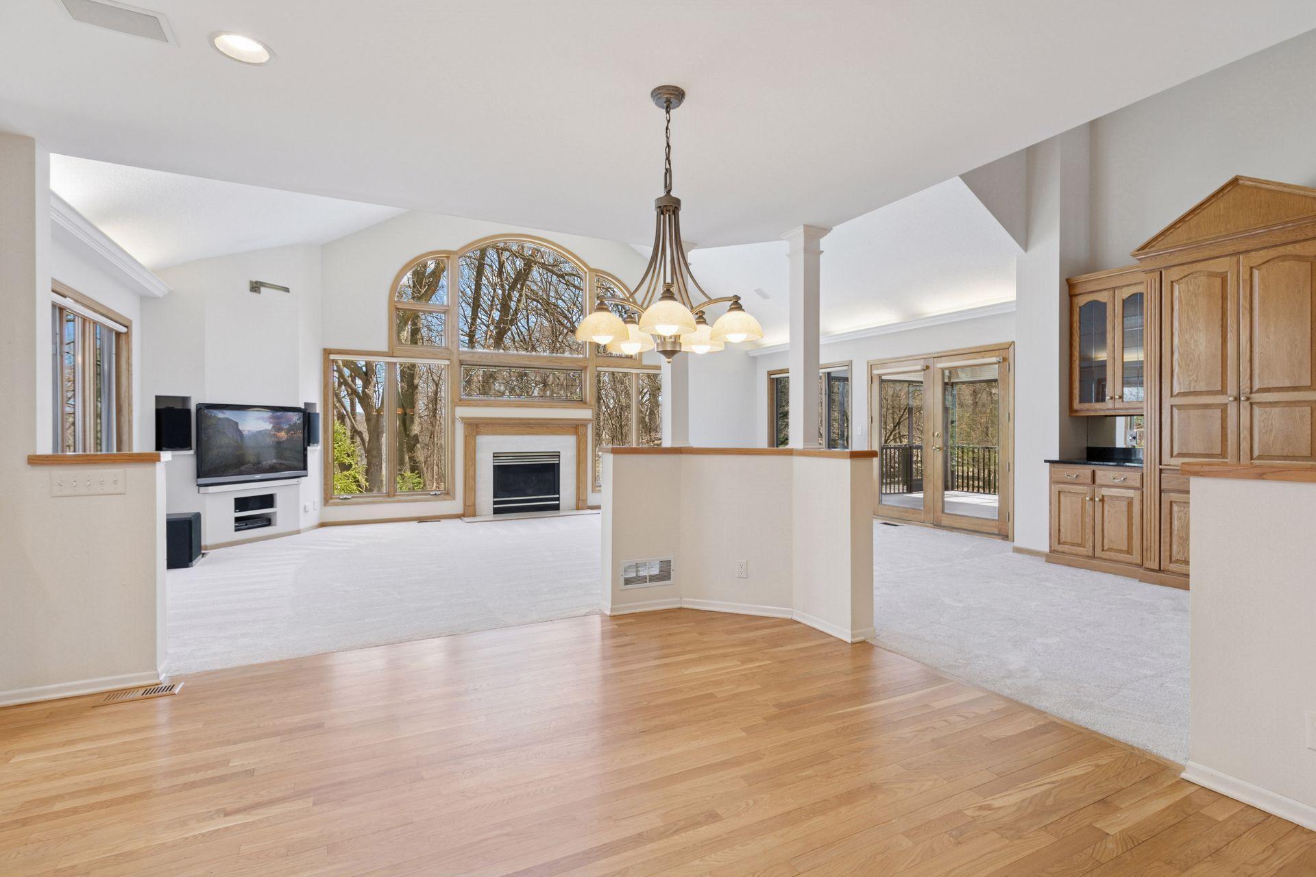 13217 Longview Drive, Burnsville, Minnesota image 13
