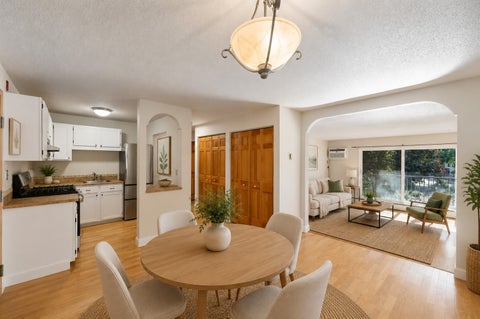 Condo For Sale - 4820 Park Commons Drive<br/> Hennepin County, Minneapolis, MN 55416