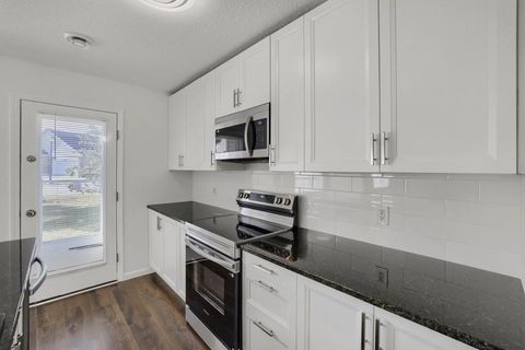 Townhouse For Sale - 10385 64th Street<br/> Wright County, Albertville, MN 55301