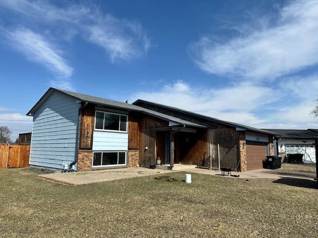 13693 Hidden Creek Drive, Andover, Minnesota image 2