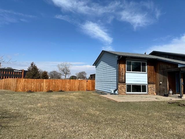 13693 Hidden Creek Drive, Andover, Minnesota image 3