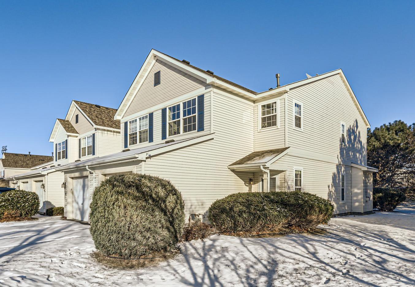 1697 Countryside Drive, Shakopee, Minnesota image 1