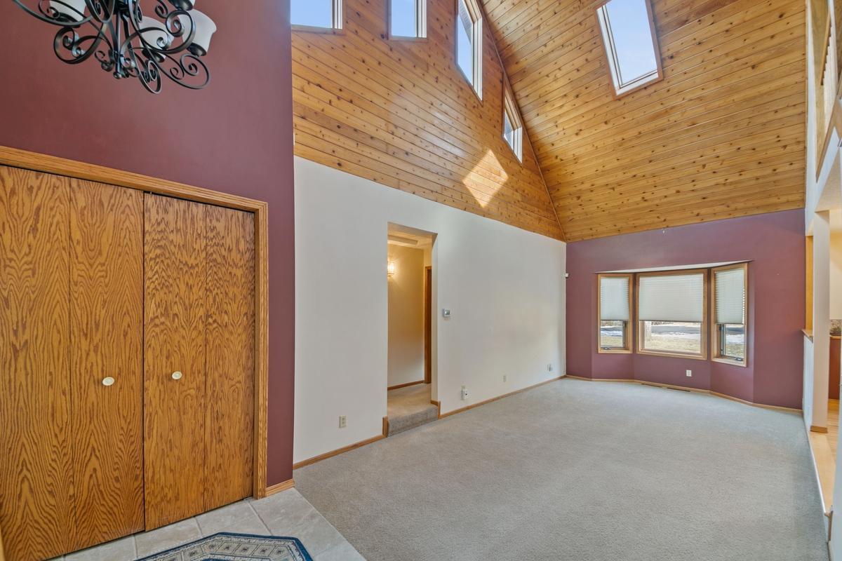 5520 Basswood Circle, Rockford, Minnesota image 11