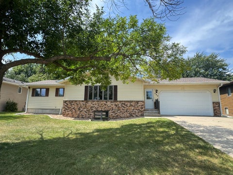 Homes For Sale - 500 Deschepper Street<br/> Marshall, MN 56258