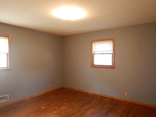 305 W Baker Street, Arlington, Minnesota image 3