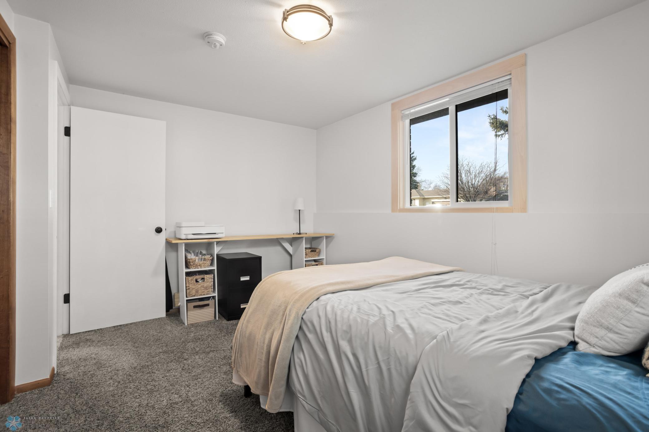 2408 13th Street, Moorhead, Minnesota image 24