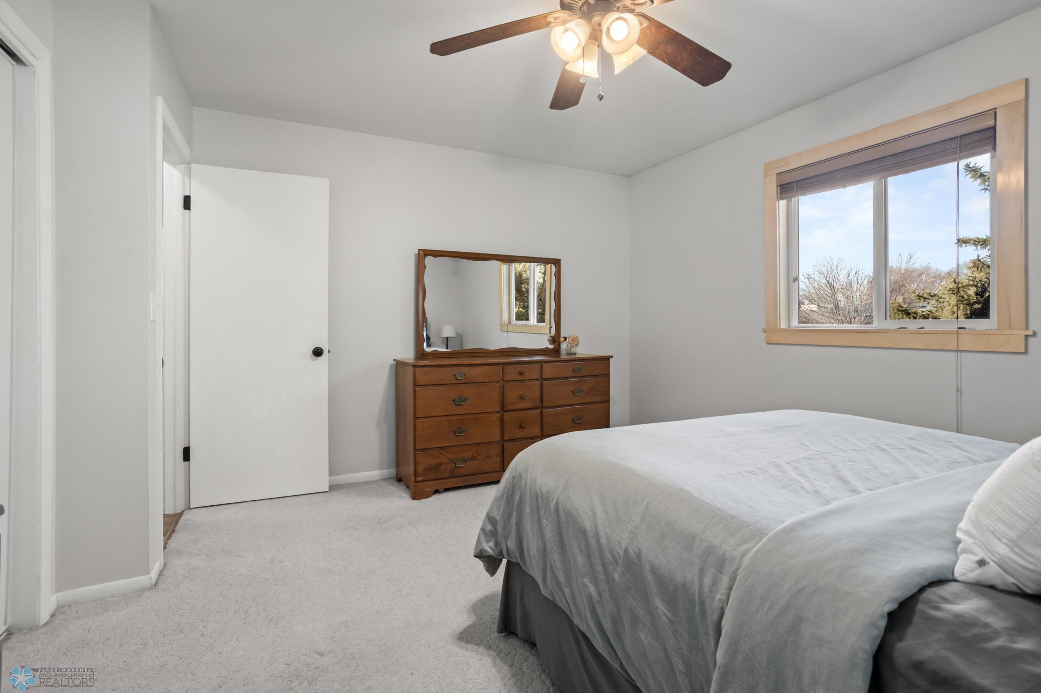 2408 13th Street, Moorhead, Minnesota image 16