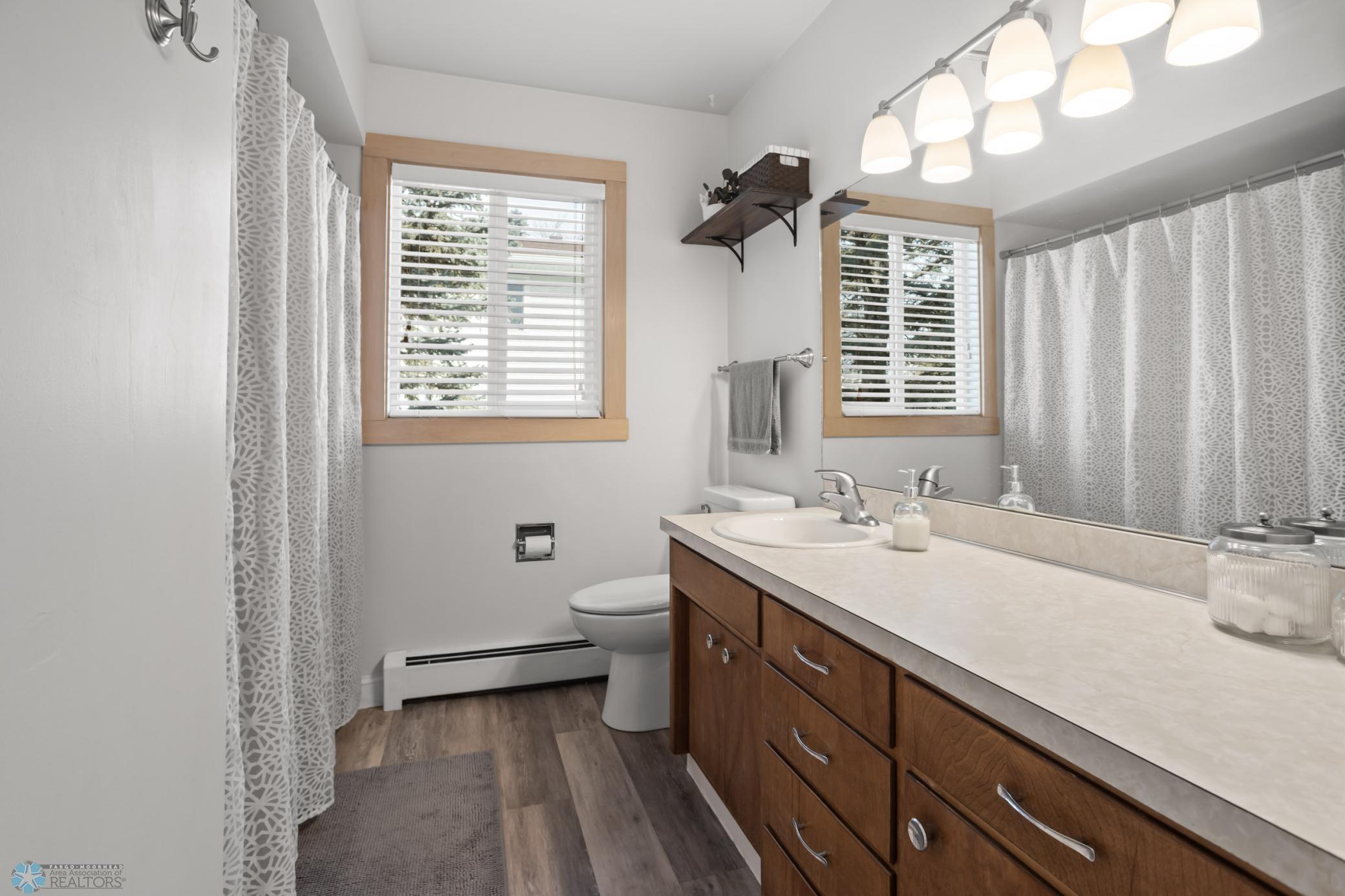 2408 13th Street, Moorhead, Minnesota image 17