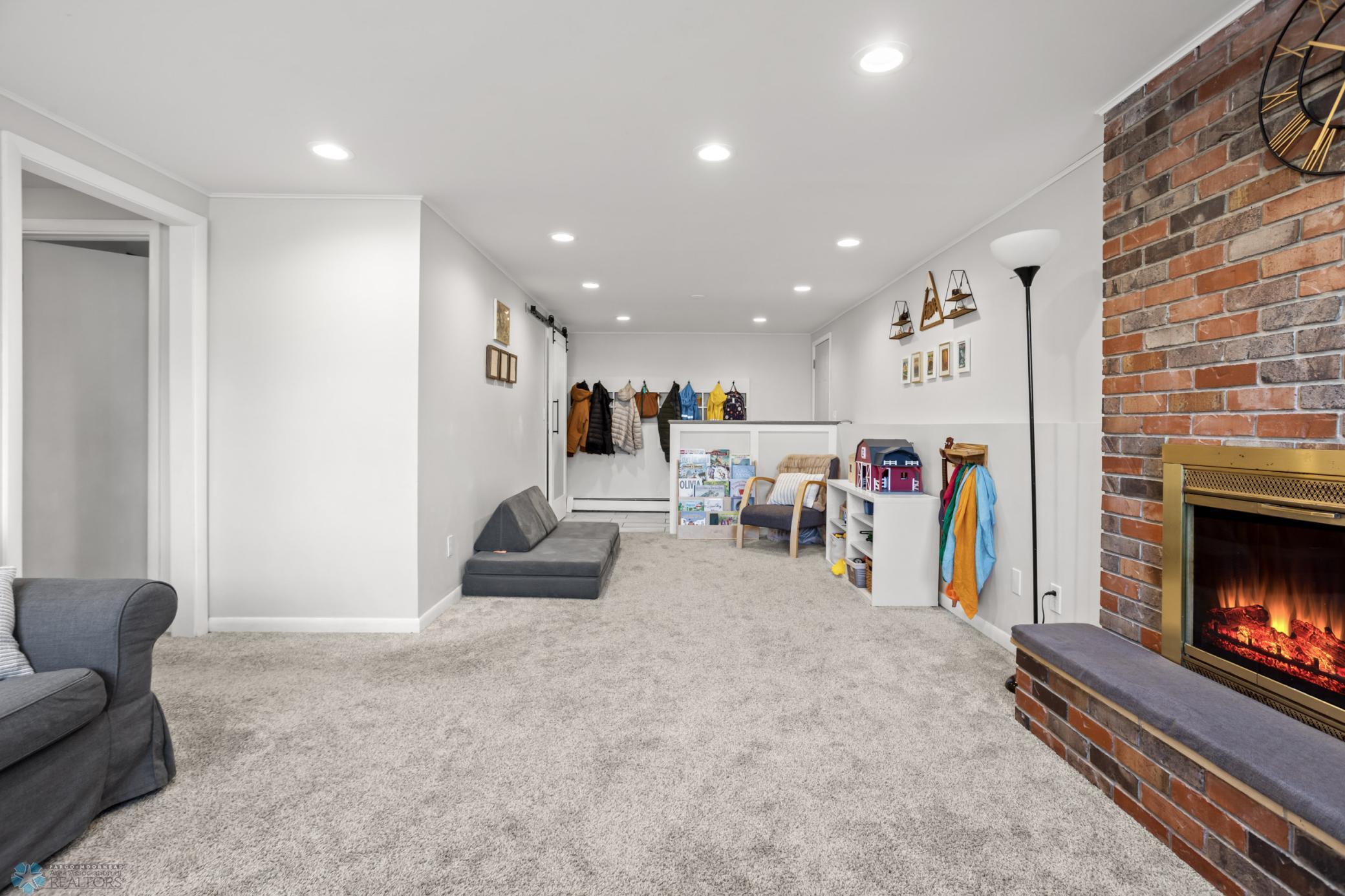 2408 13th Street, Moorhead, Minnesota image 35