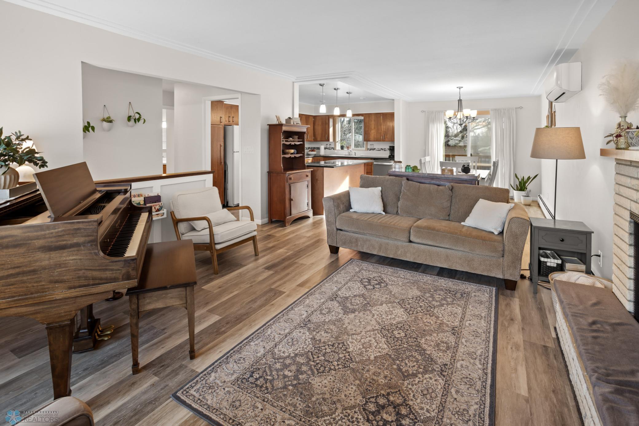 2408 13th Street, Moorhead, Minnesota image 3