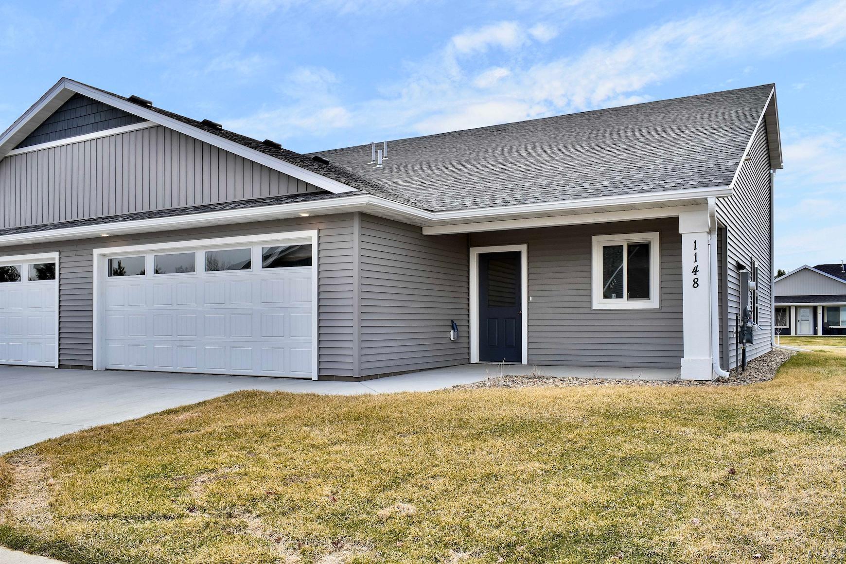 1 Front & Garage.jpg