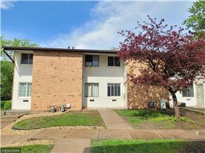 Townhouse For Sale - 5936 83rd Parkway<br/> Minneapolis, MN 55443