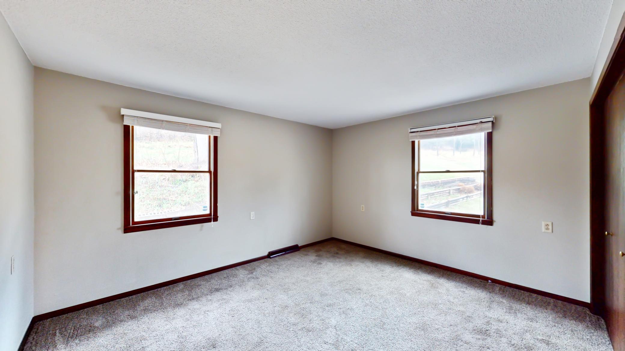 30256 Oak Lane, Cannon Falls, Minnesota image 16