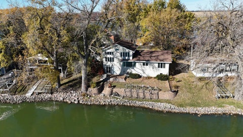 Homes For Sale - 6 Edgewater Road<br/> Murray County, Slayton, MN 56172