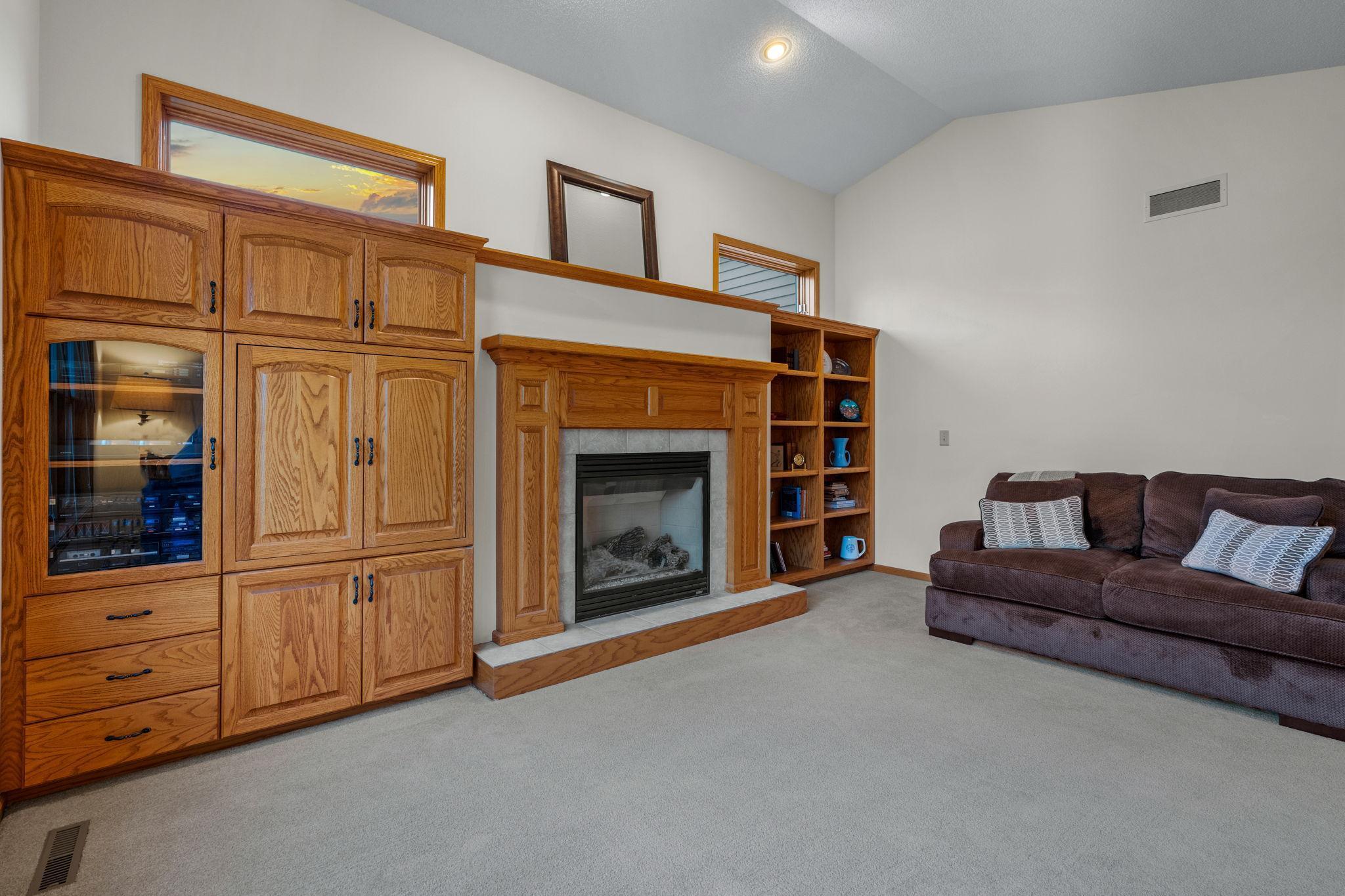 1003 27th Street, Austin, Minnesota image 38