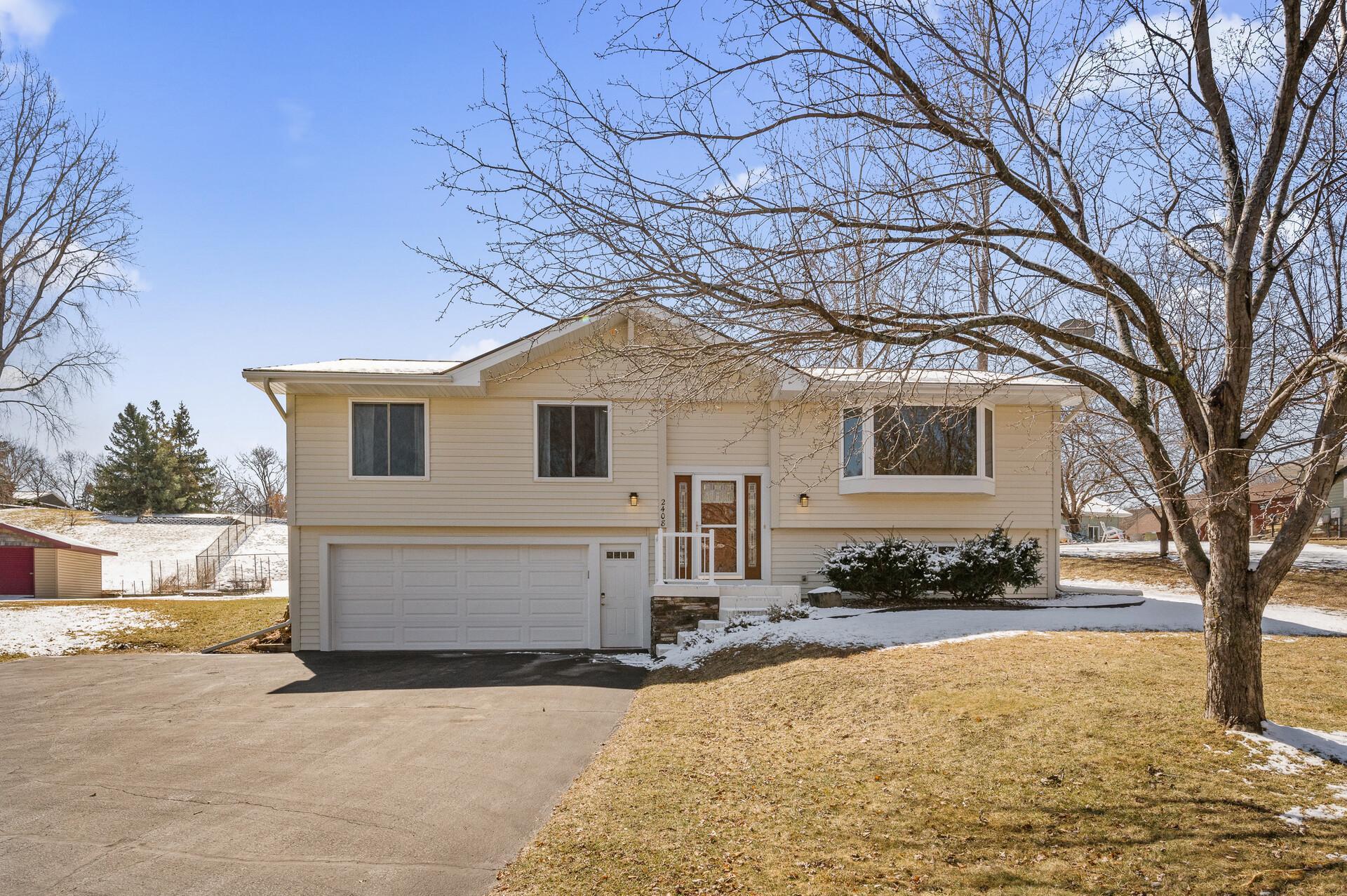 2408 72nd Court, Inver Grove Heights, Minnesota image 1