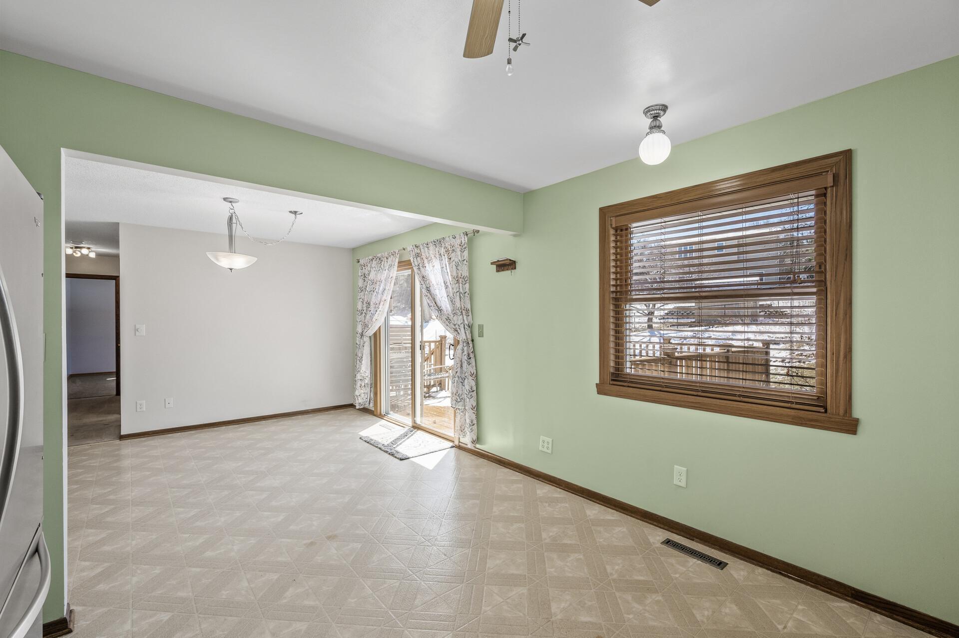 2408 72nd Court, Inver Grove Heights, Minnesota image 4