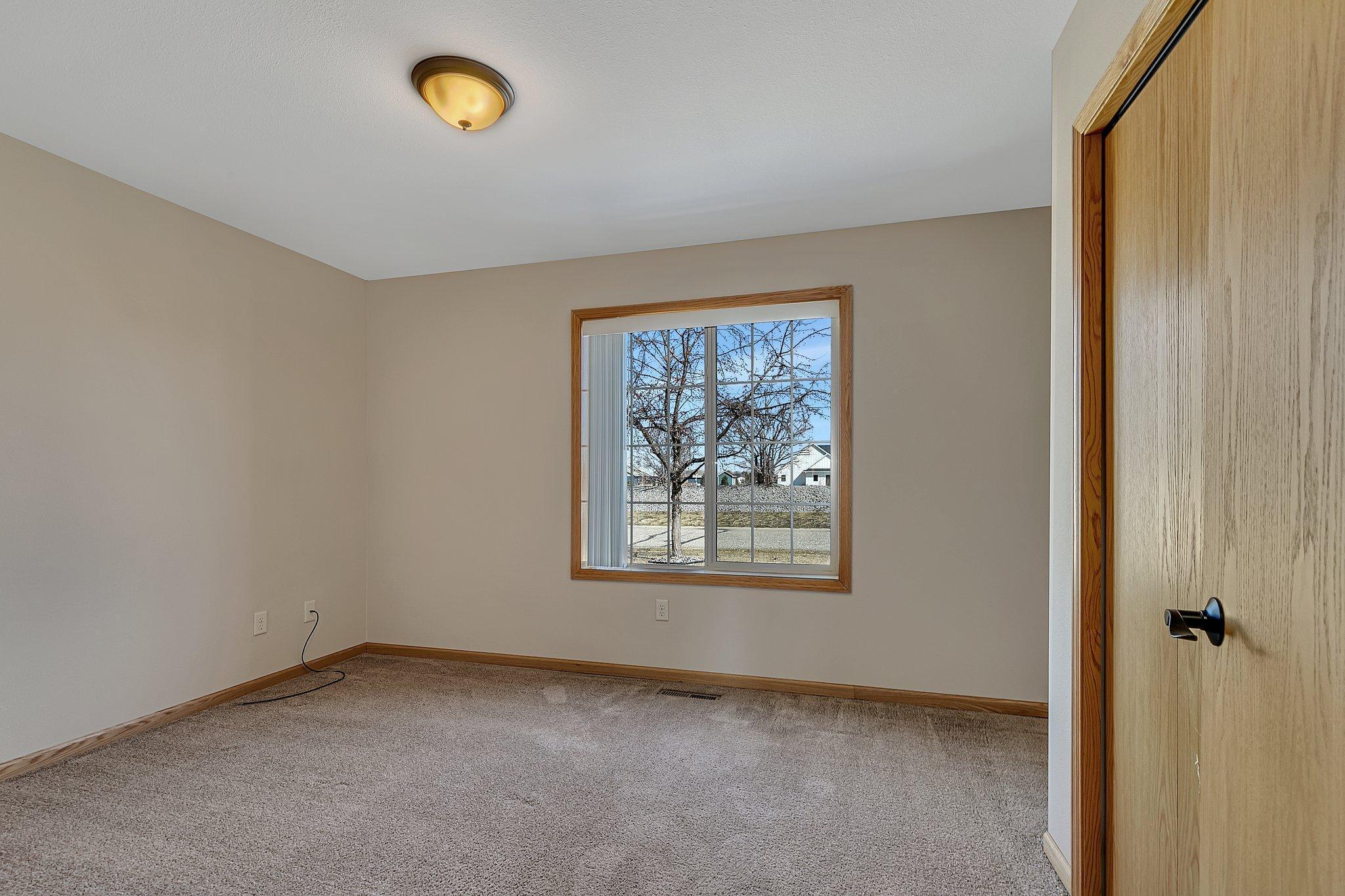609 Cottonwood Avenue, Litchfield, Minnesota image 15