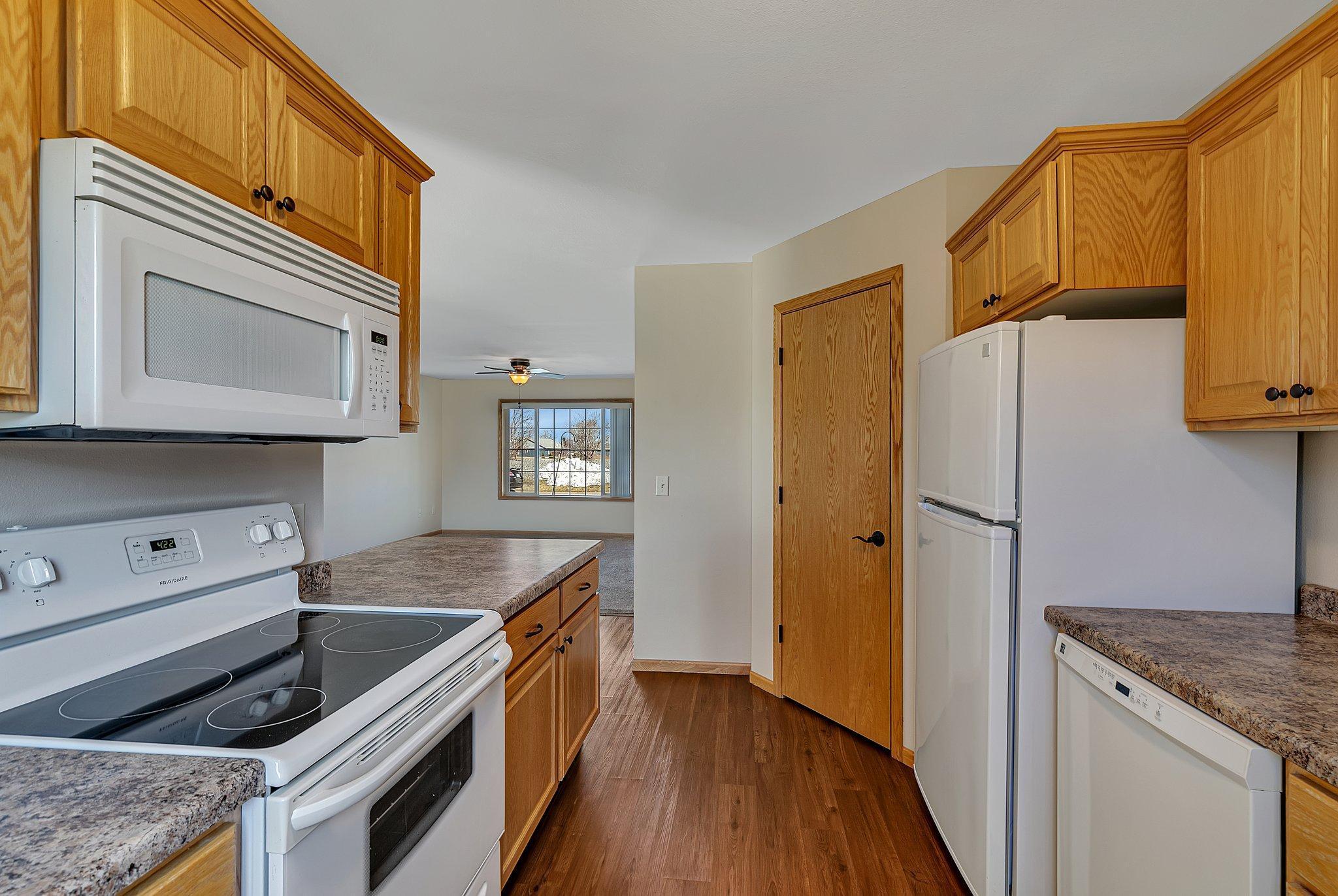 609 Cottonwood Avenue, Litchfield, Minnesota image 6