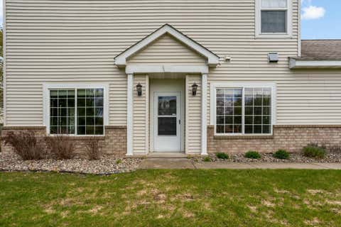 Townhouse For Sale - 7407 Derby Lane<br/> Shakopee, MN 55379