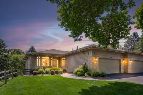 Townhouse For Sale - 8967 Ferndale Lane<br/> Eden Prairie, MN 55347