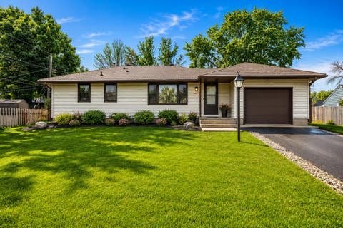 Homes For Sale - 2409 Gunflint Trail<br/> Hennepin County, Minneapolis, MN 55444