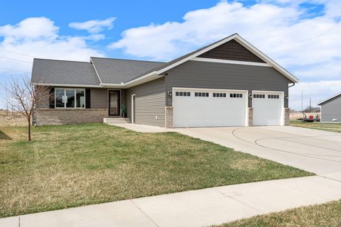 Homes For Sale - 2217 Anchorage Drive<br/> Nicollet County, Mankato, MN 56003