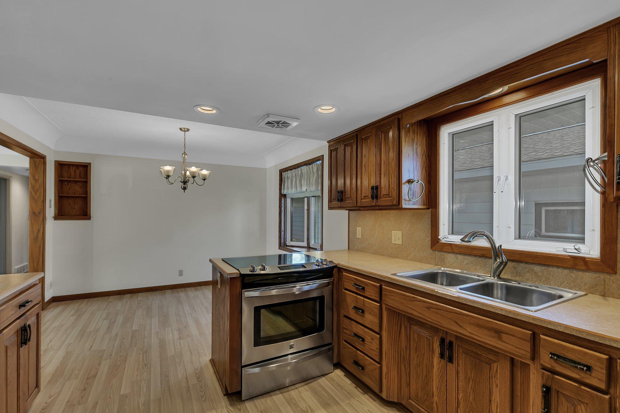 106 N High Drive, Hutchinson, Minnesota image 9