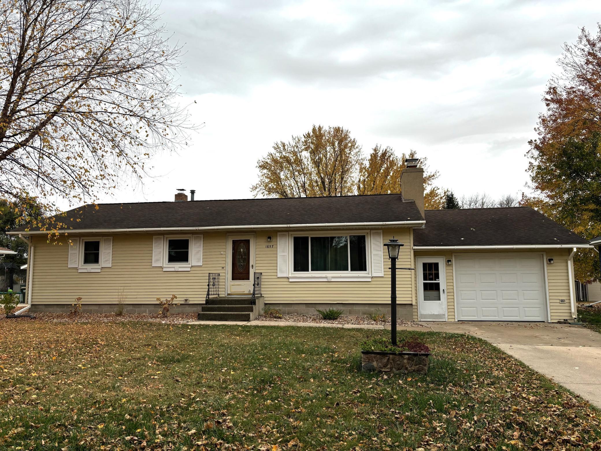 1657 10th Avenue, Granite Falls, Minnesota image 2