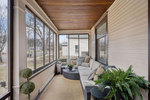 Homes For Sale - 222 3rd Avenue<br/> Benton County, Saint Cloud, MN 56304