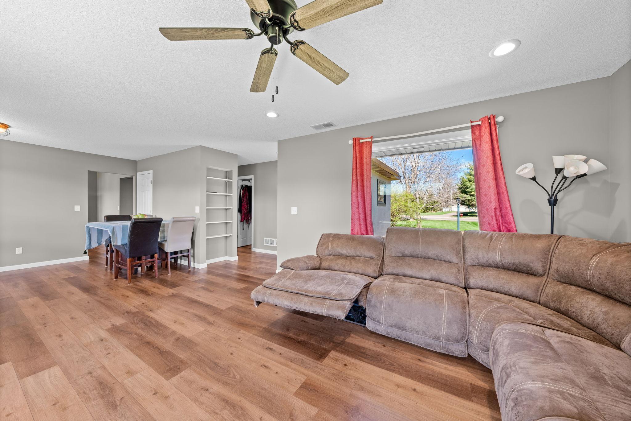 830 W 4th Street, Rush City, Minnesota image 6
